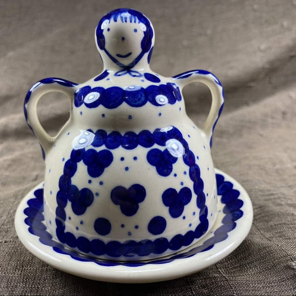 Polish pottery Cheese lady wiza Poland small
